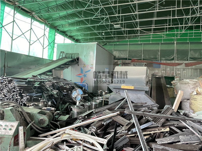 金屬撕碎機(jī)價格受哪些因素的影響？